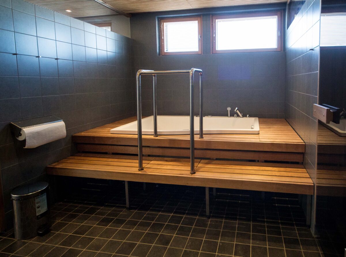 Jacuzzi Futura I:n Quinta-kokoustilassa